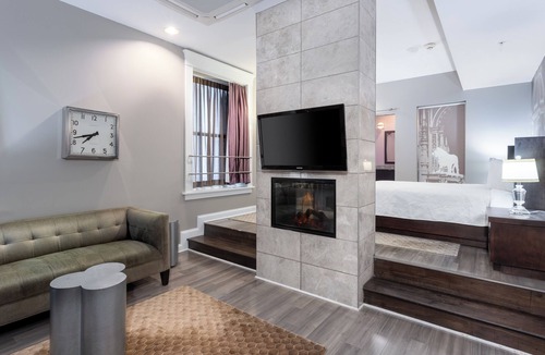 Downtown Buffalo Hotel | Hotel at the Lafayette Trademark Collection by Wyndham