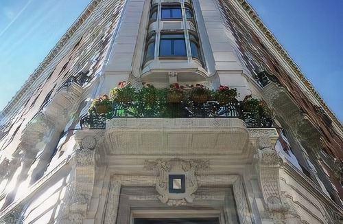 Downtown Buffalo Hotel | Hotel at The Lafayette Trademark Collection by Wyndham