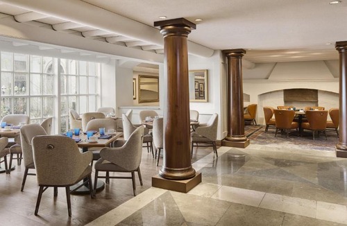Downtown Cleveland Hotel | Hotel Cleveland Autograph Collection
