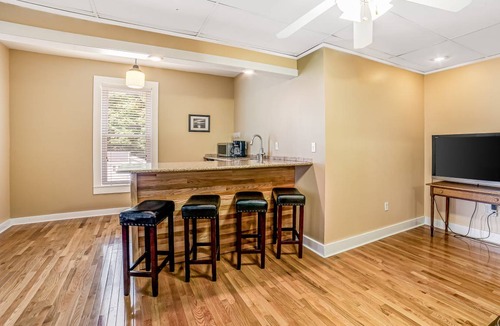 Hammondsport Hotel | Hotel ∙ Village Tavern Inn - Main