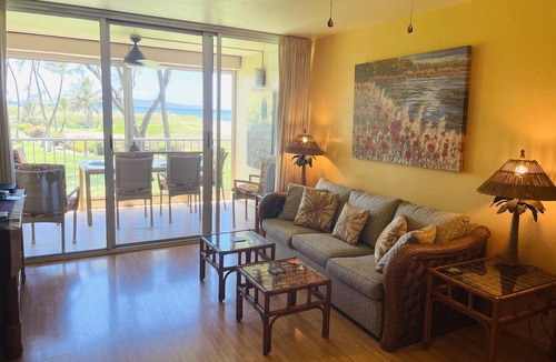 Kihei Condo | Hotel-zoned Oceanfront Comfort on a Budget 2bed 2ba condo - NEW LISTING!