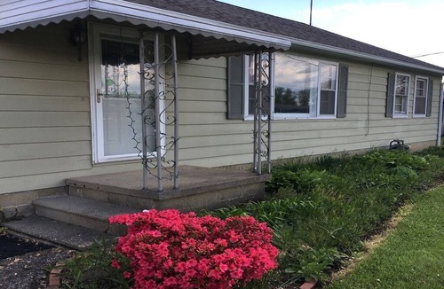 Heath House | House with fenced yard and easy access to I-70