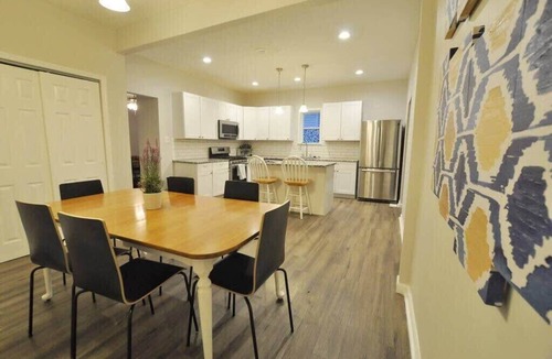 West Columbus House | Housepitality - Franklinton Manor - Spacious