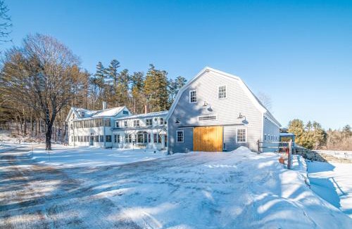 Buckfield House | Huge Farmhouse Estate on South Pond with Extreme Privacy: Host Weddings