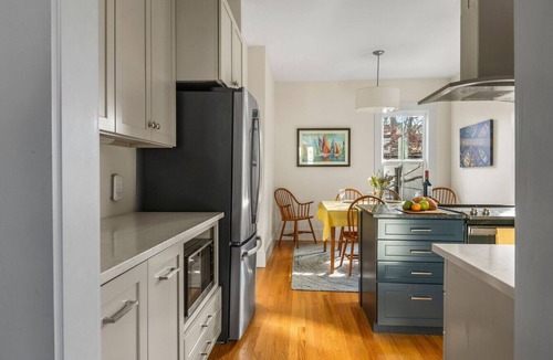 West End Villa | Huge Historic Downtown Townhome