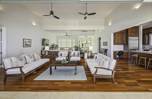 Mokuleia House | Hula House - Beachfront North Shore