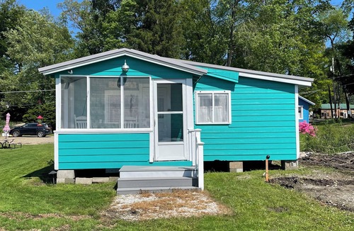 Canadohta Lake Cottage | Hummingbird Cottage: Cozy Rustic Lakefront Escape at The Pier, Perfect for 7!