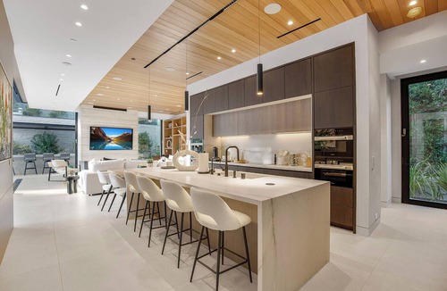 Beverly Hills Apartment | Hutton Modern