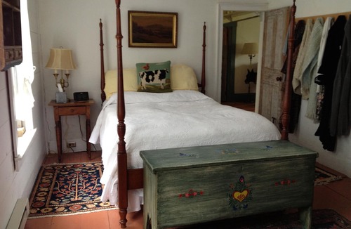 Sullivan House | Ideal Maine artist's retreat, next to Frenchman Bay Conservancy and near Acadia