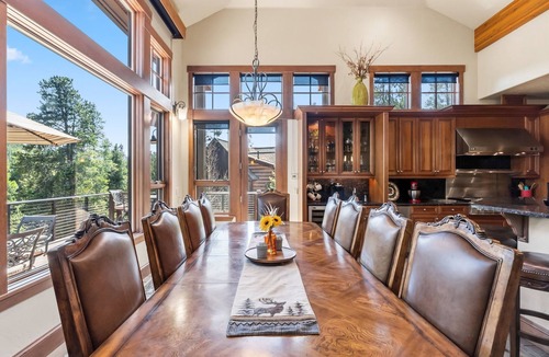 Elk Crossing House | Immaculate, Spacious, Overlooking Snake River, Golf Course View, 5 Min To Slopes