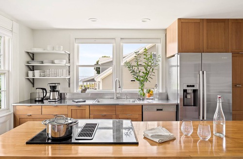 Rockland House | In-town, coastal + relaxing in Rockland