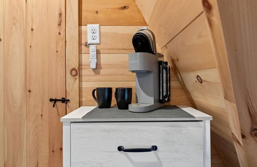 Oxford Cabin | Incredible Design A-Frame with Fully Equipped Deck in Maine