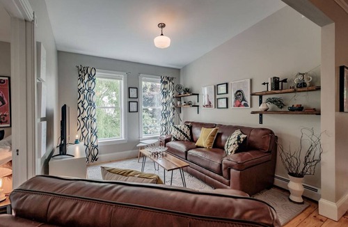 East End Apartment | Industrial Farmhouse Chic in Portland`s Most Desirable Neighborhood