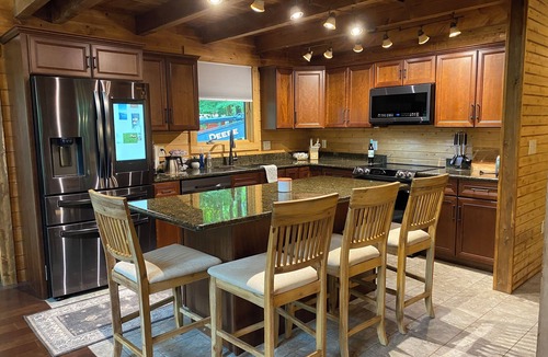 Treasure Lake Cabin | Into The Woods - Basse Terre Retreat