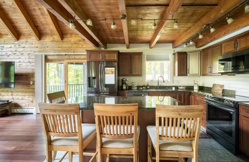 Treasure Lake Cabin | Into The Woods - Basse Terre Retreat