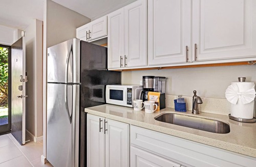 Napili Condo | Island Charm Studio, 10 Minutes to Napili Beach