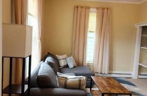 Munjoy Hill Apartment | Island View House BnB Self Check-In # 4/Free Off-Street Parking