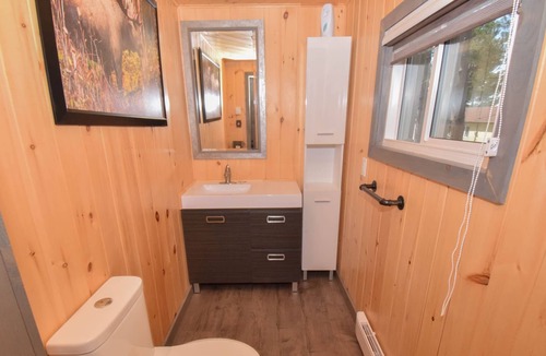 Lac-des-Plages Ski Chalet | Jack Daniel's