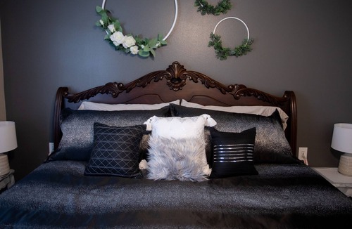 Chouteau House | Jean’s House 🌸12 Minute Drive to MidAmerica Industrial Park