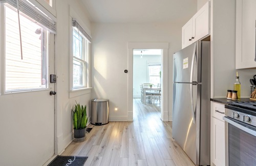 Victorian Village Apartment | Jungle House Boutique Residences – Downtown Columbus & Short North