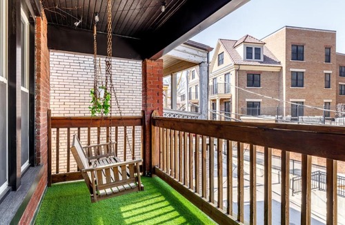 Short North House | Jungle House Boutique Suites - Short North & Convention Center