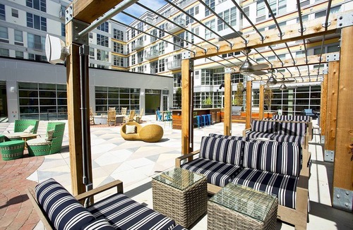 South Side Flats Apartment | Kasa | Inviting 2 Bedroom with Amenity Access | Pittsburgh
