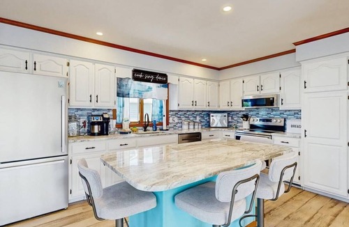 Keen-Wik On the Bay House | Keen-Wik on the Bay - 38138 Keenwik Rd