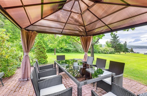 Hammondsport Cabin | Keuka Lake Cabin w/Boat Dock Access & Fire Pit!