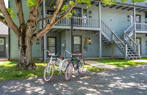 Ellicottville House | King Bed, Walk or Bike to town, EV, Pets OK