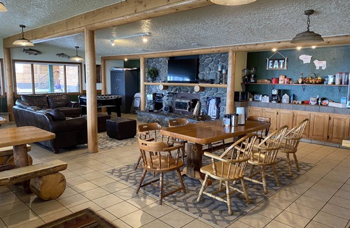 Happy Valley Cabin | King Halibut Lodge