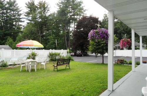 Lake George Hotel | KING ROOM IN LAKE GEORGE