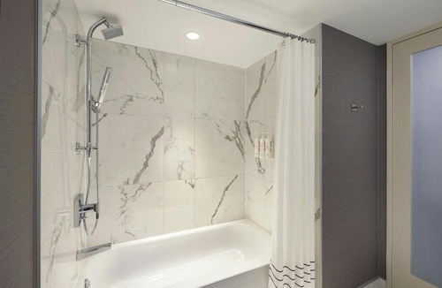 Kingston Hotel | Kingston Marriott Hotel