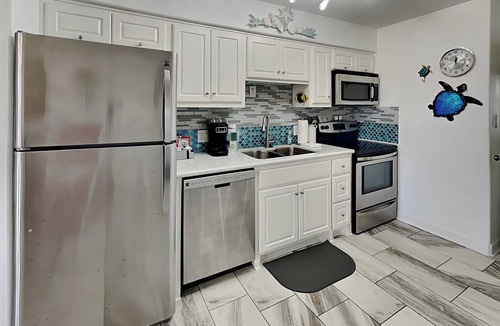 Rockport Condo | Kontiki Beach Resort #314 | Water Views + Pool
