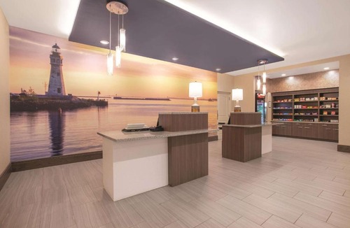 Amherst Hotel | La Quinta by Wyndham Buffalo Amherst