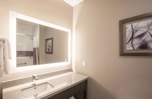 Kingsville Hotel | La Quinta Inn & Suites by Wyndham Kingsville