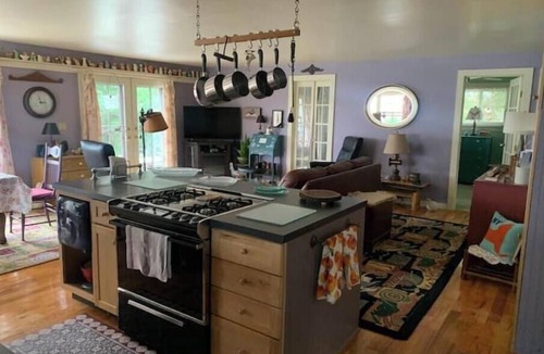 Lime Lake-Machias Cottage | Lake Front Charming 3-bedroom cottage on Lime Lake near Ellicottville