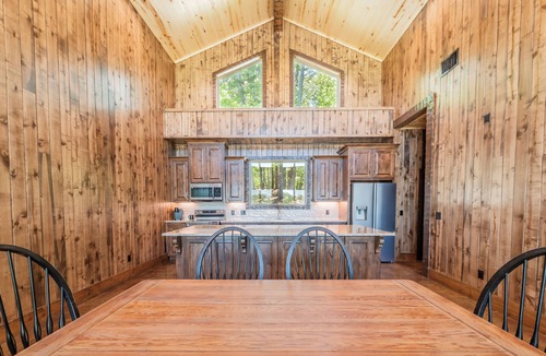 Gladewater House | Lake Gladewater lake house - come relax ,watch the sunset or jump off the dock.