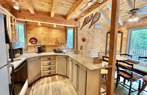 Greenville Cabin | Lake of the Woods*Waterfront Cabin*Lake Access*Dock