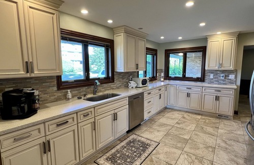 Erie House | Lake View Ranch