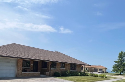 Erie House | Lake View Ranch