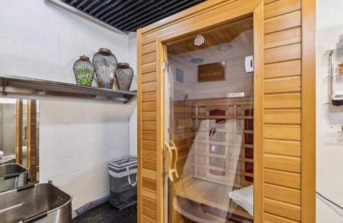 Ashtabula House | Lakefront Beach House - Sauna & Steam Pod Retreat