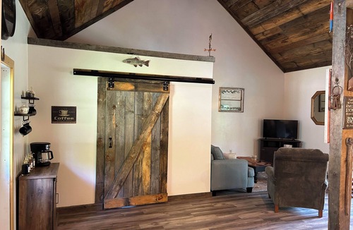 Town of Hermon Cottage | Lakefront cottage on Trout Lake at the foothills of the Adirondack Mountains.