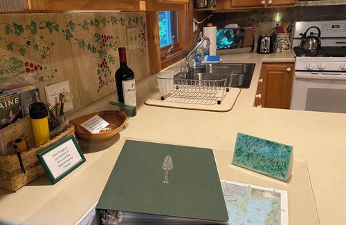 Hartland Cottage | Lakefront Cottage