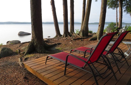 Ellsworth Ski Chalet | Lakefront log home on Graham Lake in Ellsworth, Maine