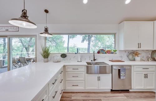Bridgeport House | Lakefront, Private Dock, Spectacular Views