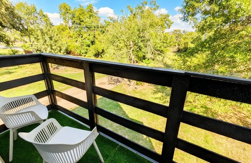 Lewisville Apartment | Lakefront Views & Trail Access - 3 Min to Lake