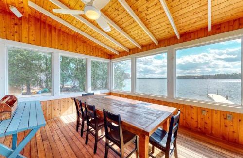 Monmouth House | Lakeshore Living