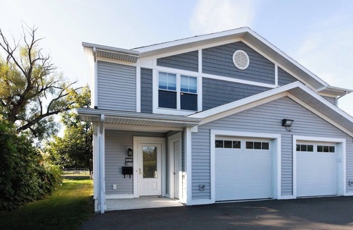Lake Erie Beach Condo | Lakeside Bliss- Close to Highmark Stadium, home of the Bills!