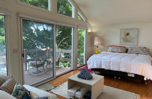 Canandaigua Cabin | Lakeside Bliss - private waterfront home