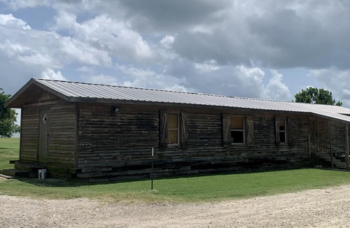 Quinlan House | Lakeside Cabin on 500 Acre Ranch with Year-round Pool